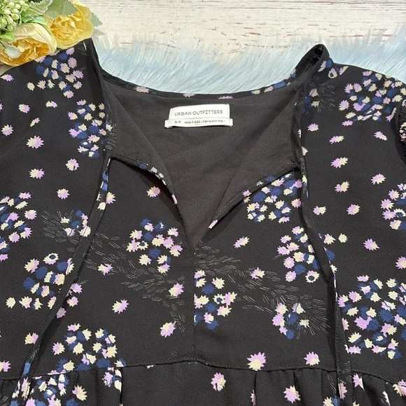 Urban Outfitters V Tie Neck Floral Ruffle Long Sleeve Mini Dress sz S - Picture 2 of 8